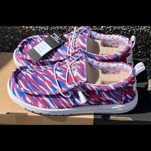 Hey Dude  Wally USA  Proud Buckle Exclusive Patriotic Shoes